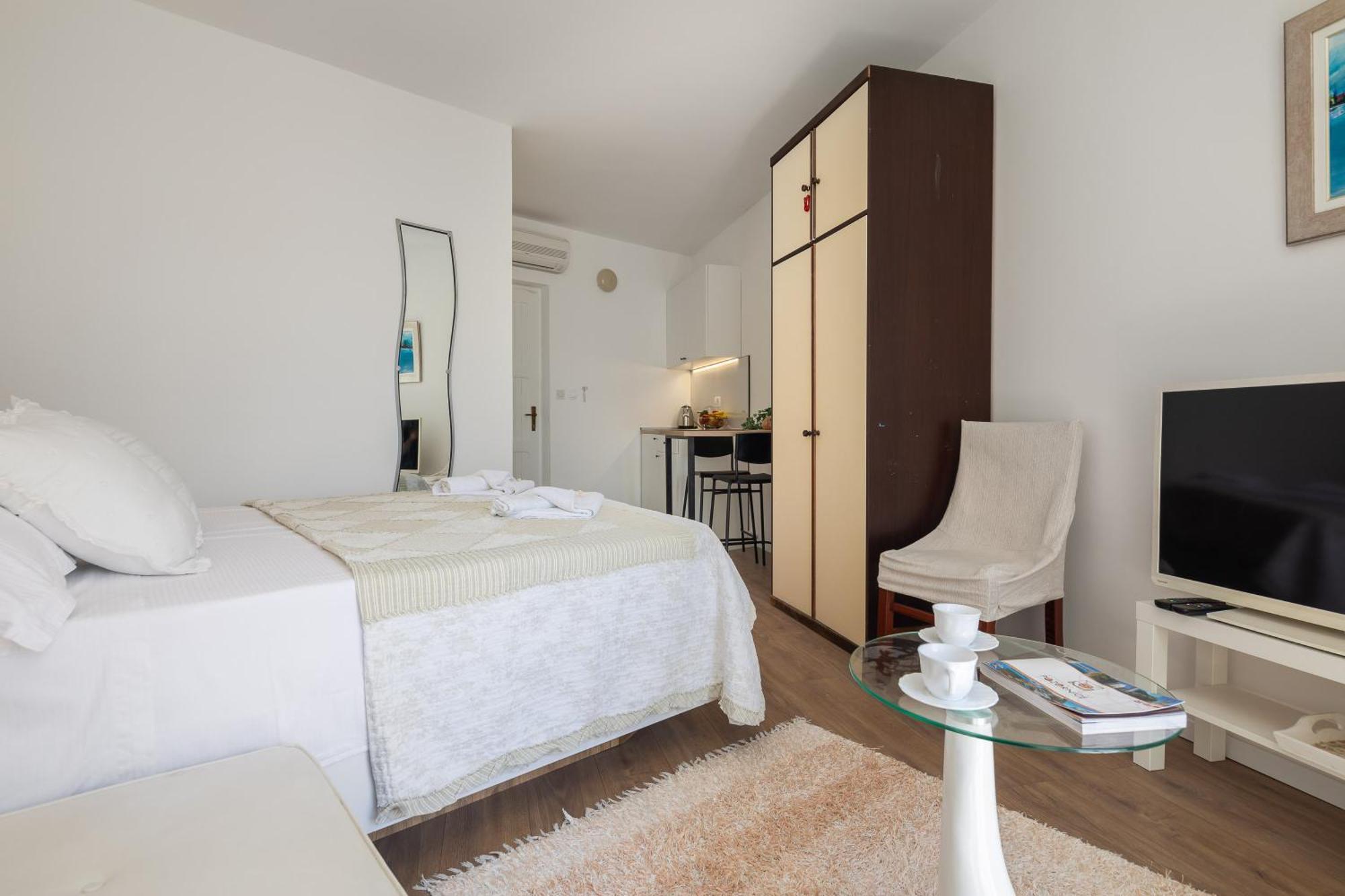 Caleta Seaview Suites II - Pool & Jacuzzi Lokva Rogoznica Eksteriør bilde