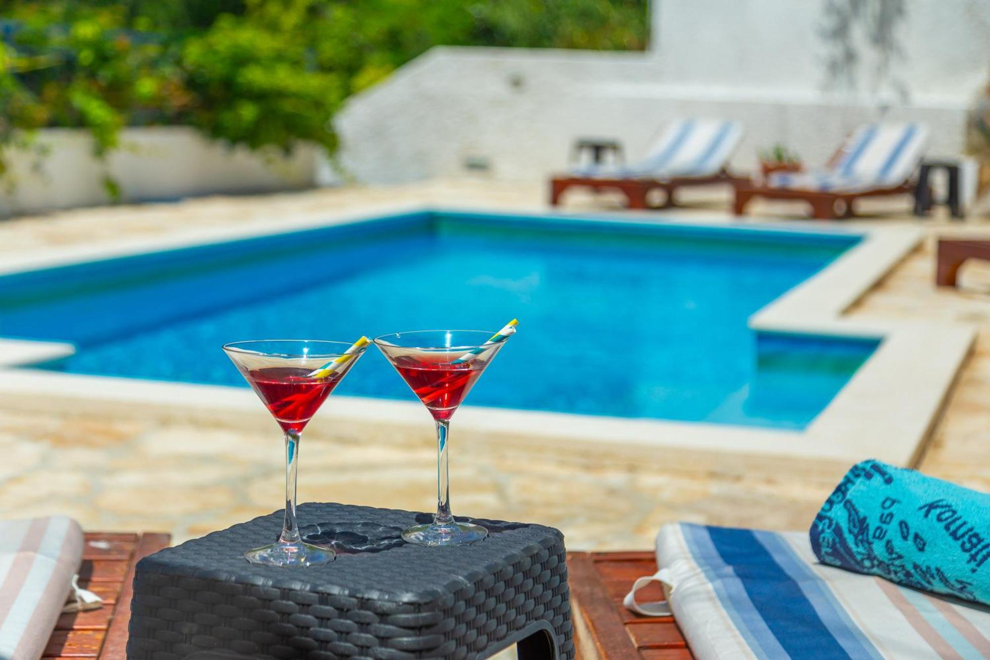 Caleta Seaview Suites II - Pool & Jacuzzi Lokva Rogoznica Eksteriør bilde