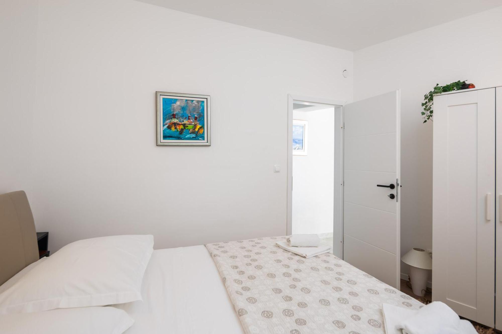 Caleta Seaview Suites II - Pool & Jacuzzi Lokva Rogoznica Eksteriør bilde